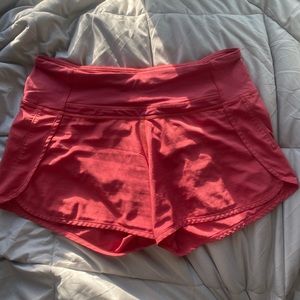 Lululemon Speed Up shorts, size 4!!